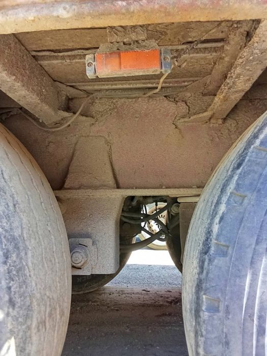 Напівпричіп schwarzmueller spa