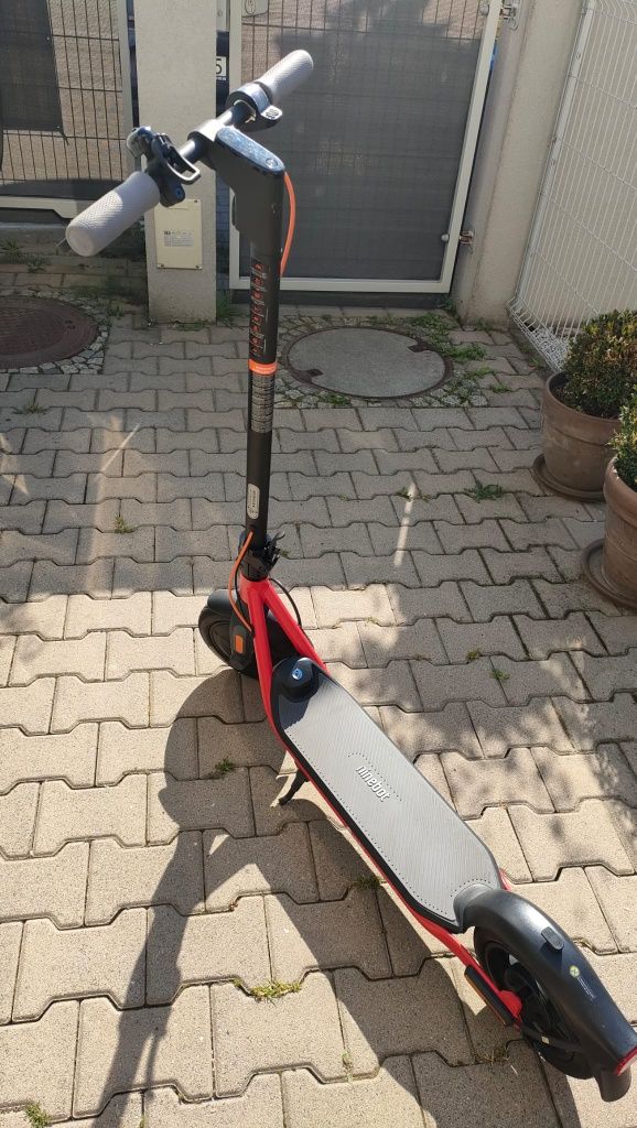 Hulajnoga elektryczna Segway F40D