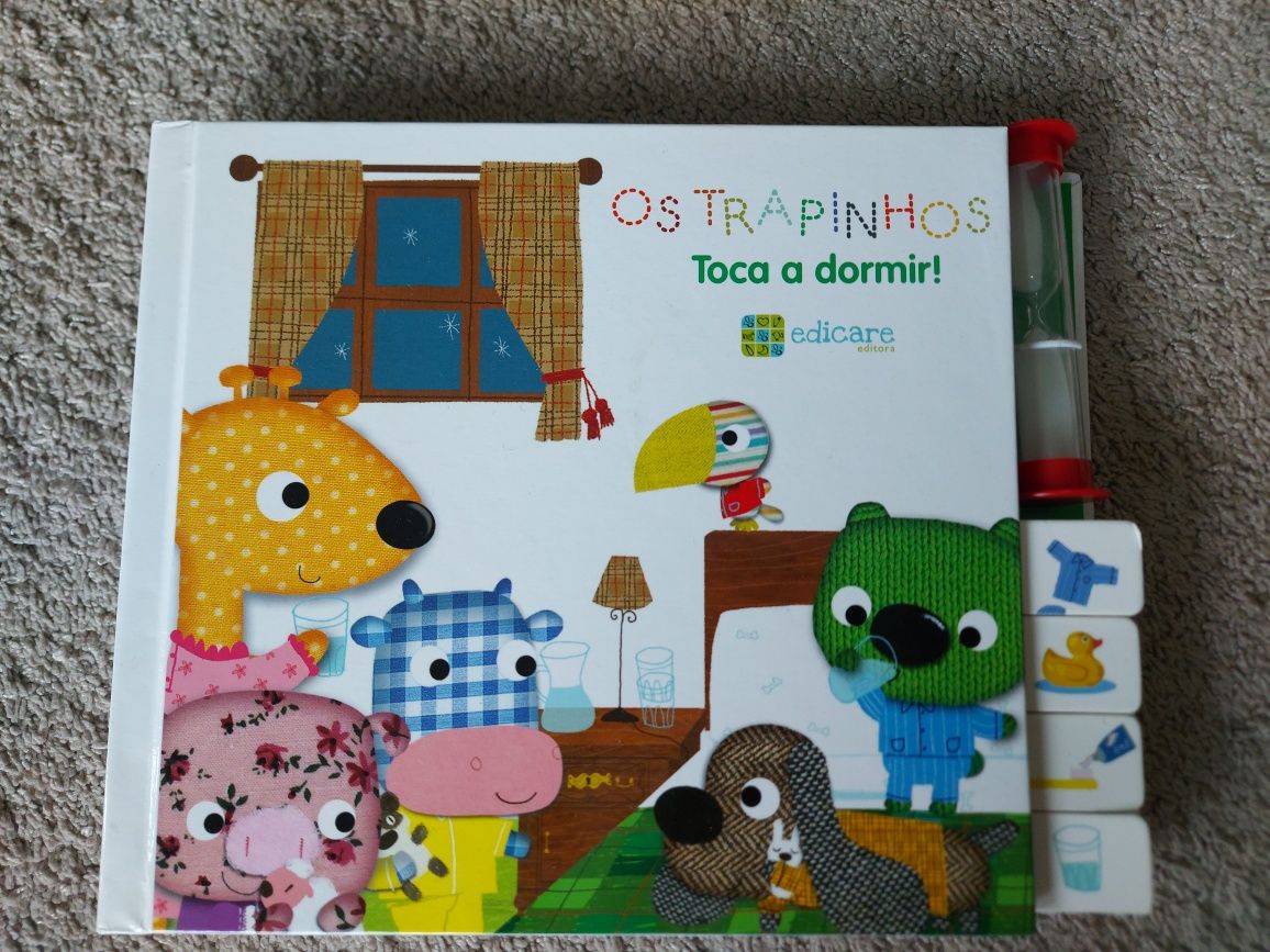 Livro Os Trapinhos + Ovelhinha de madeira