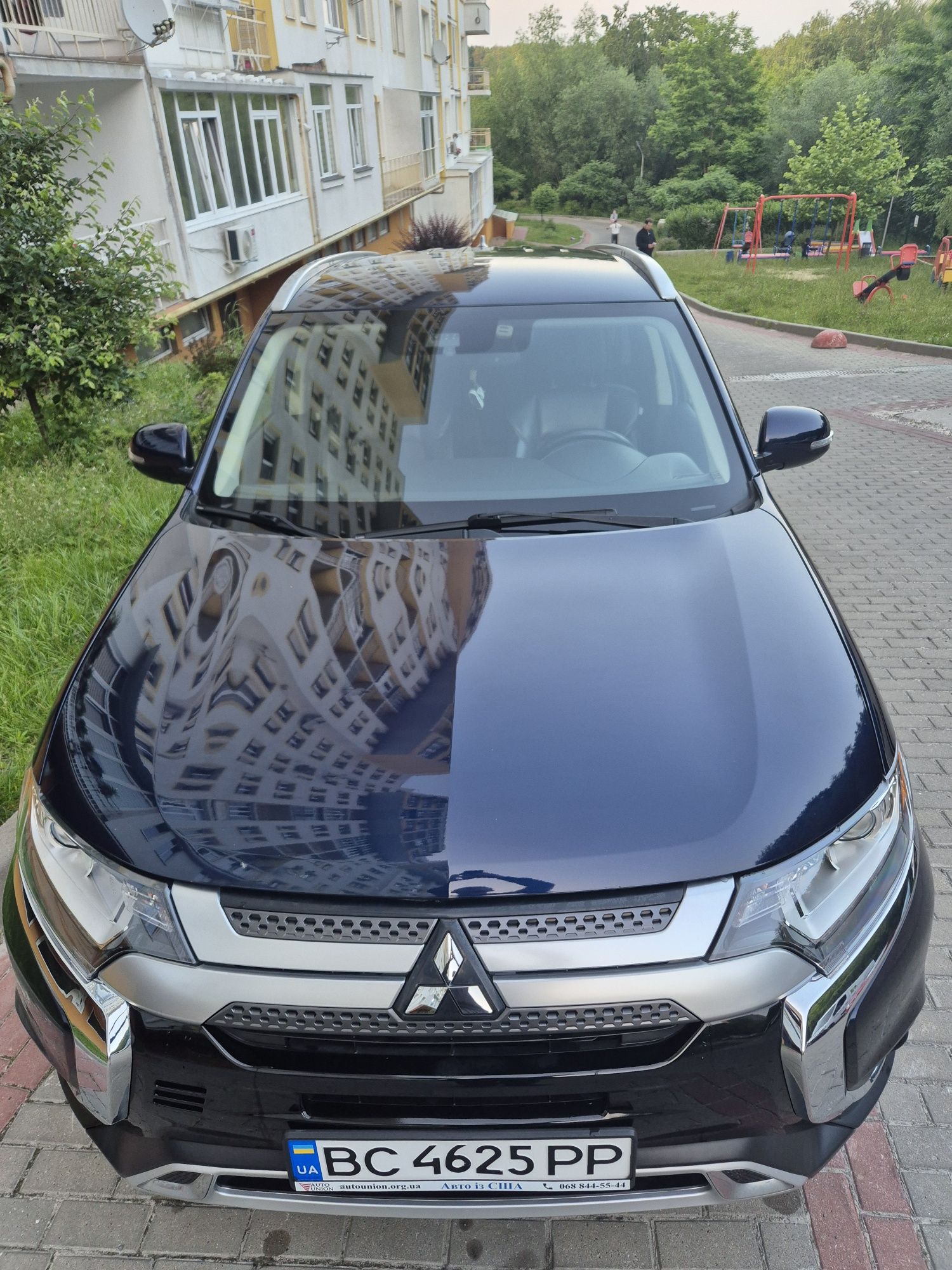 Mitsubishi outlander