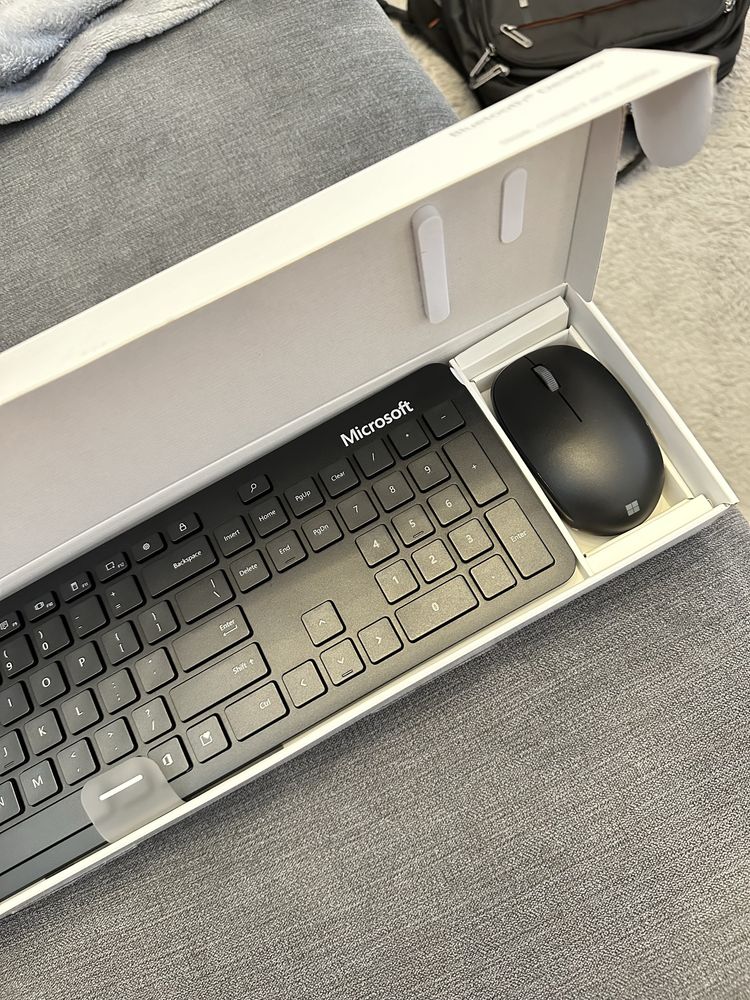 Microsoft Bluetooth Desktop Czarny myszka klawiatura bezprzewodowa