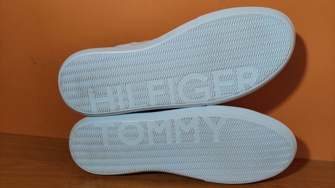 Чоловічі фірмові шкіряні кросівки Tommy Hilfiger