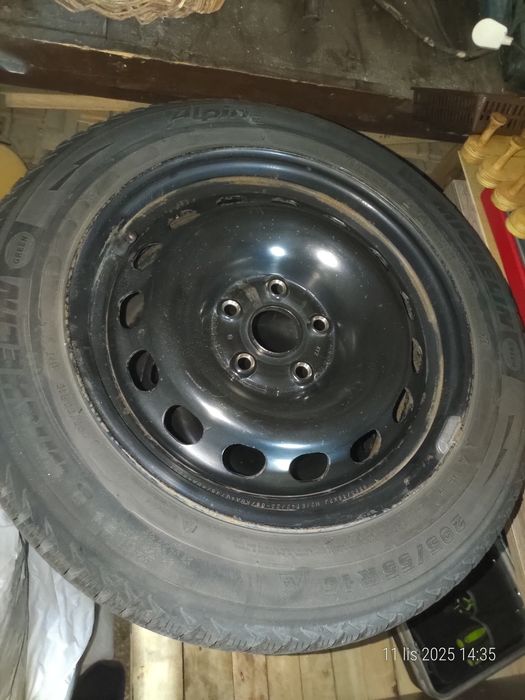 Komplet opon zimowych Audi 5x112 205/55/r16 91T