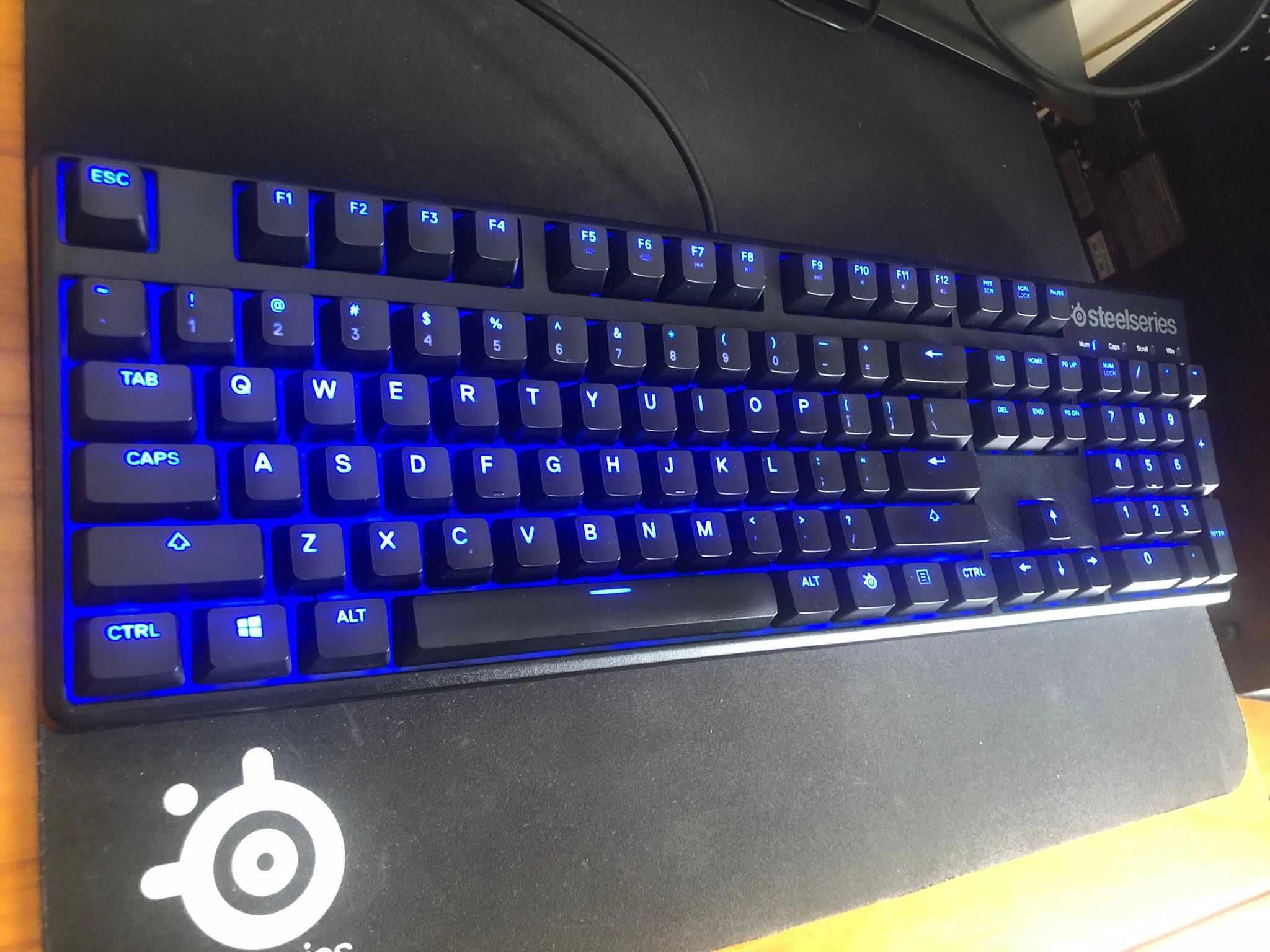 Teclado Steelseries Apex M500