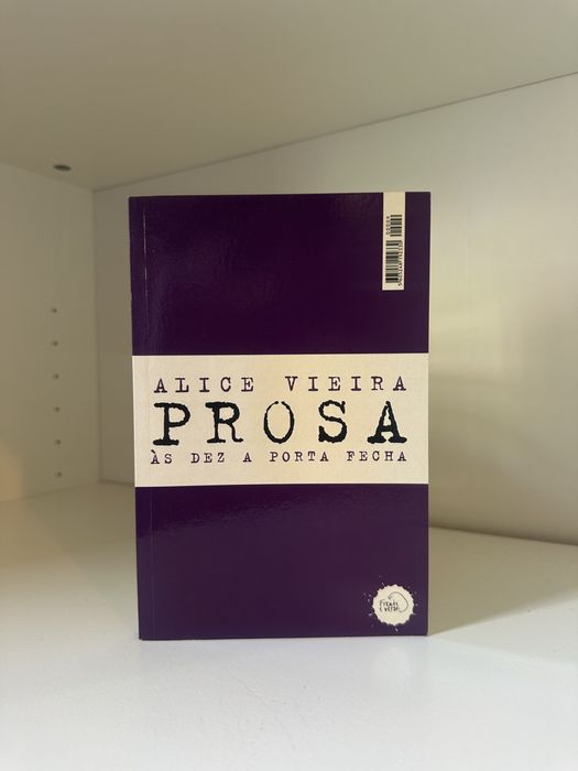 Prosa às dez a porta fecha