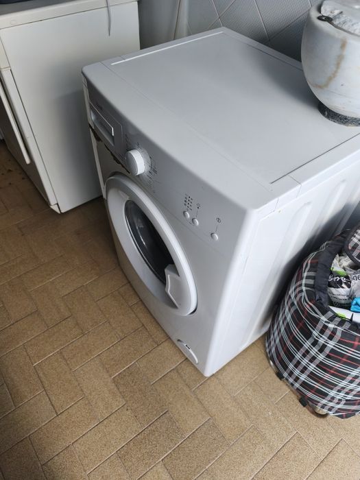 Máquina Lavar roupa