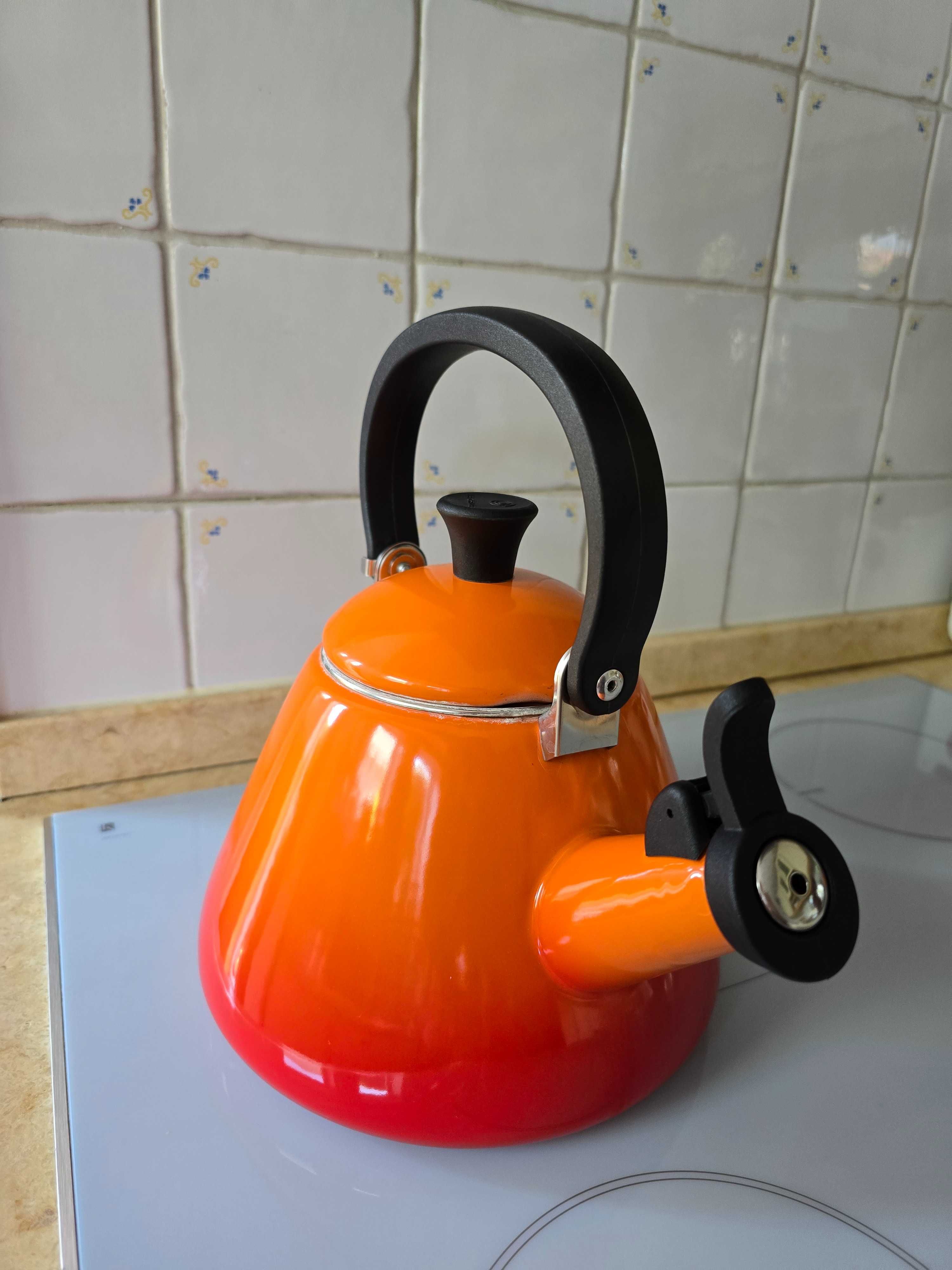 chaleira le creuset
