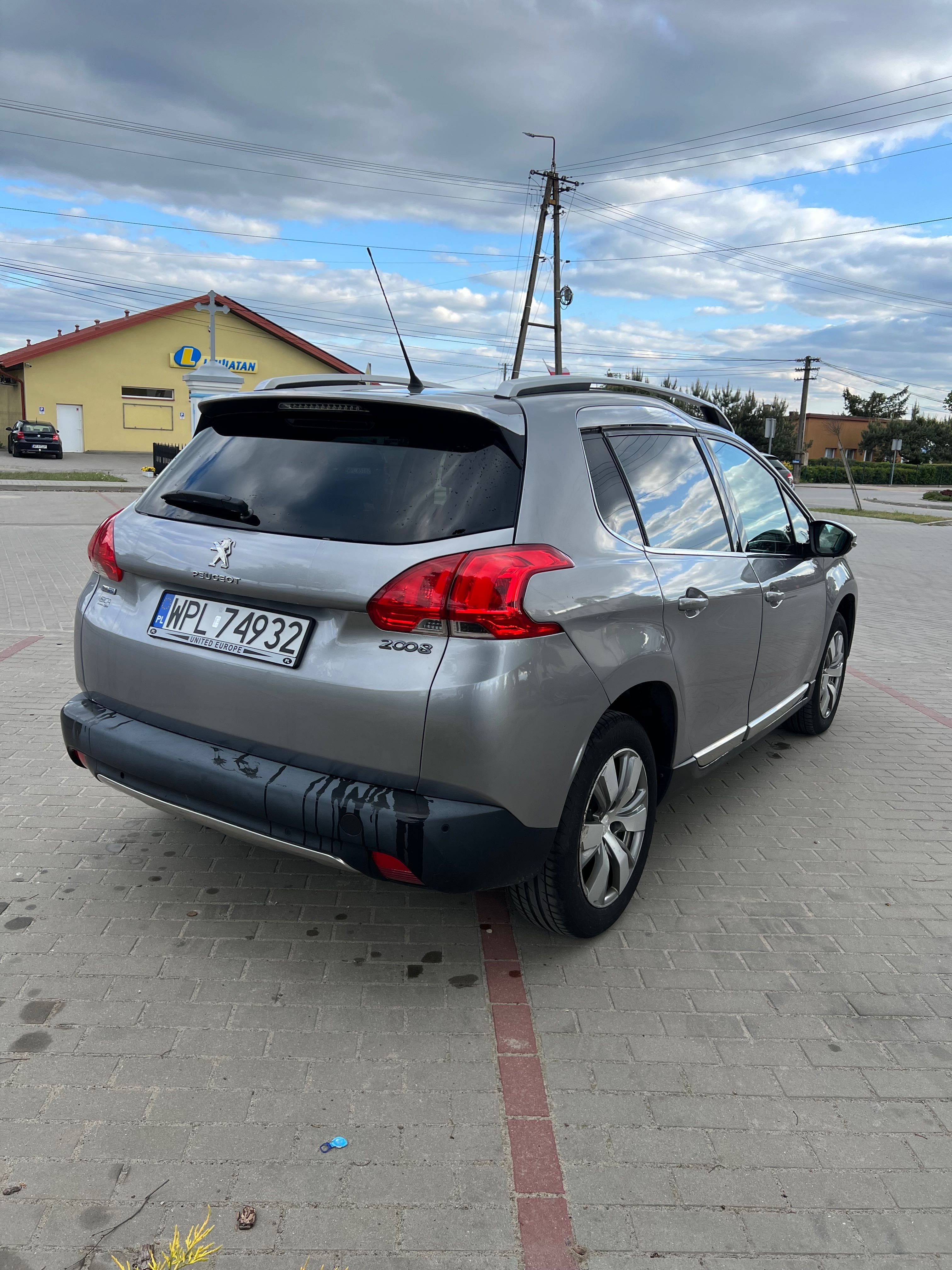 Peugeot 2008 1.6 bluehdi 120km
