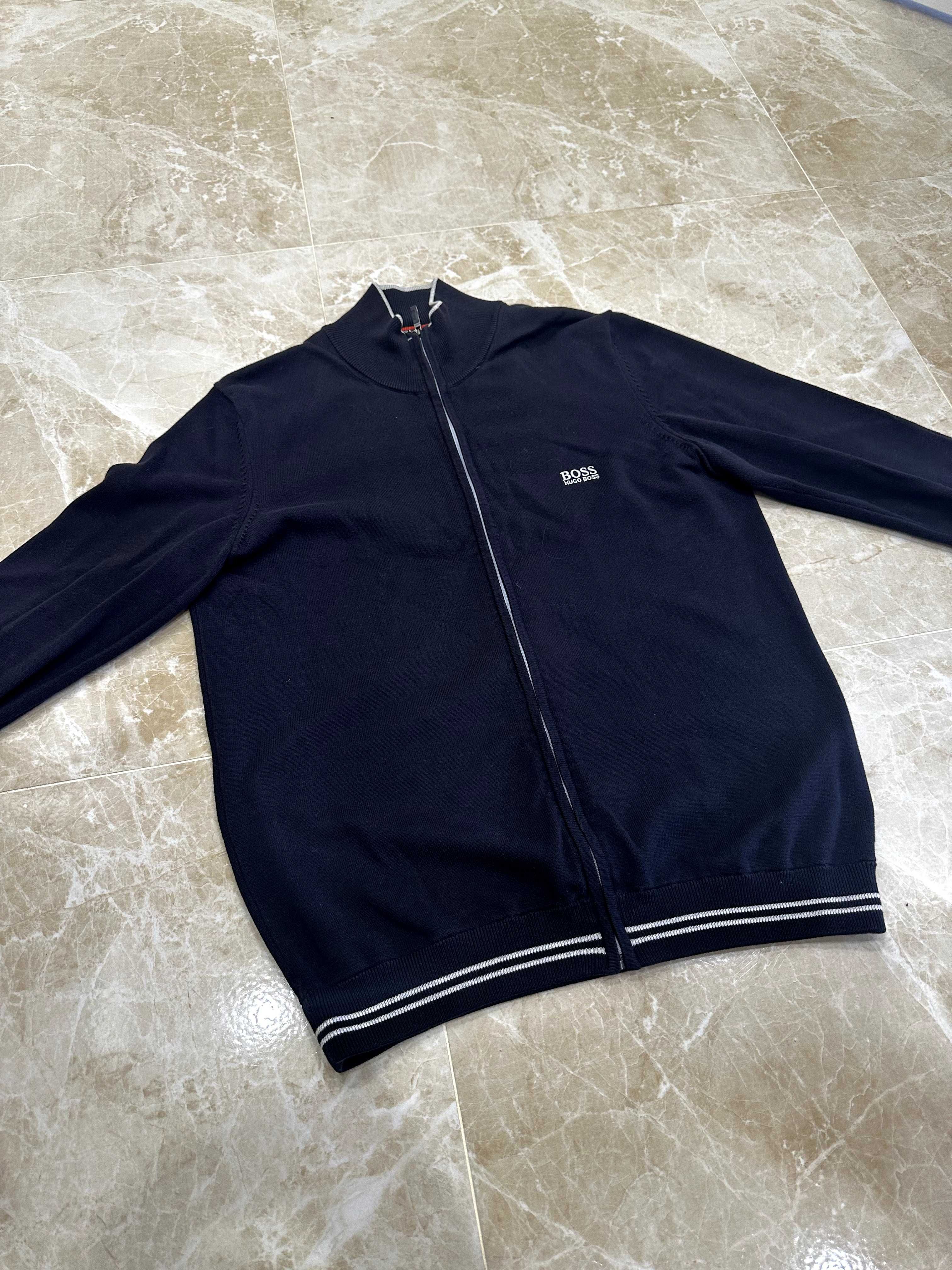 кофта hugo boss розмір M / L