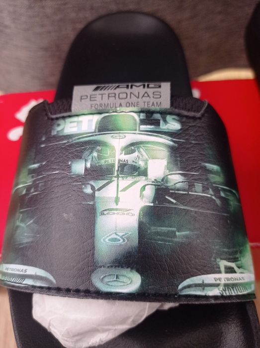 Chinelos Puma Mercedes mapf1