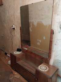 Stara toaletka drewniana