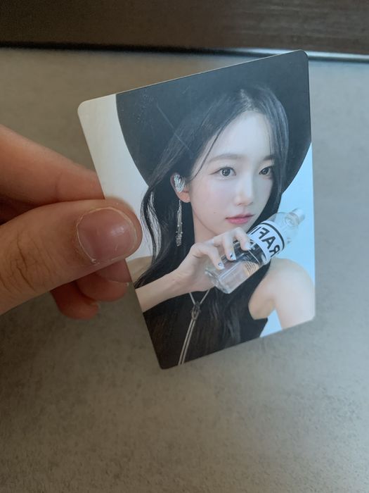 Le Sserafim Kazuha Unforgiven Photocards