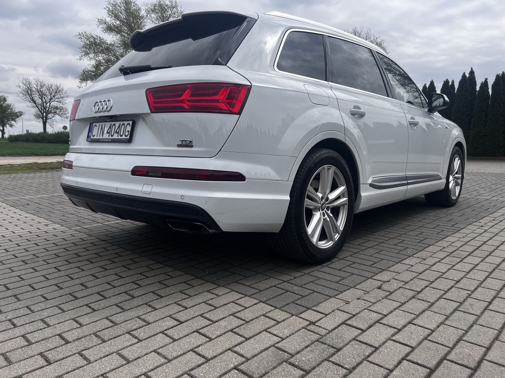 Audi Q7 3.0TDI webasto virtual 7 miejsc hak s-line