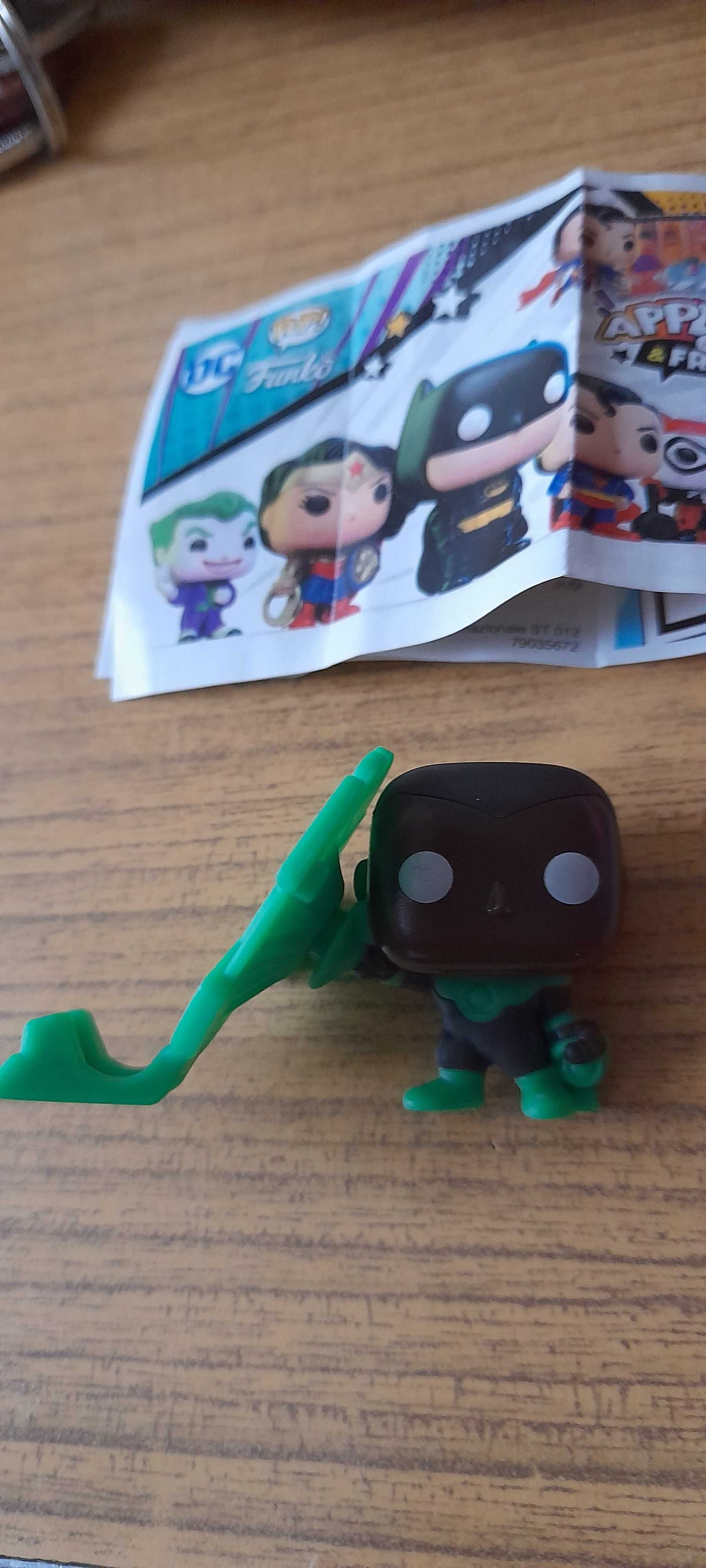Figurka Green Lantern Funko pop kinder joy podstawka na telefon
