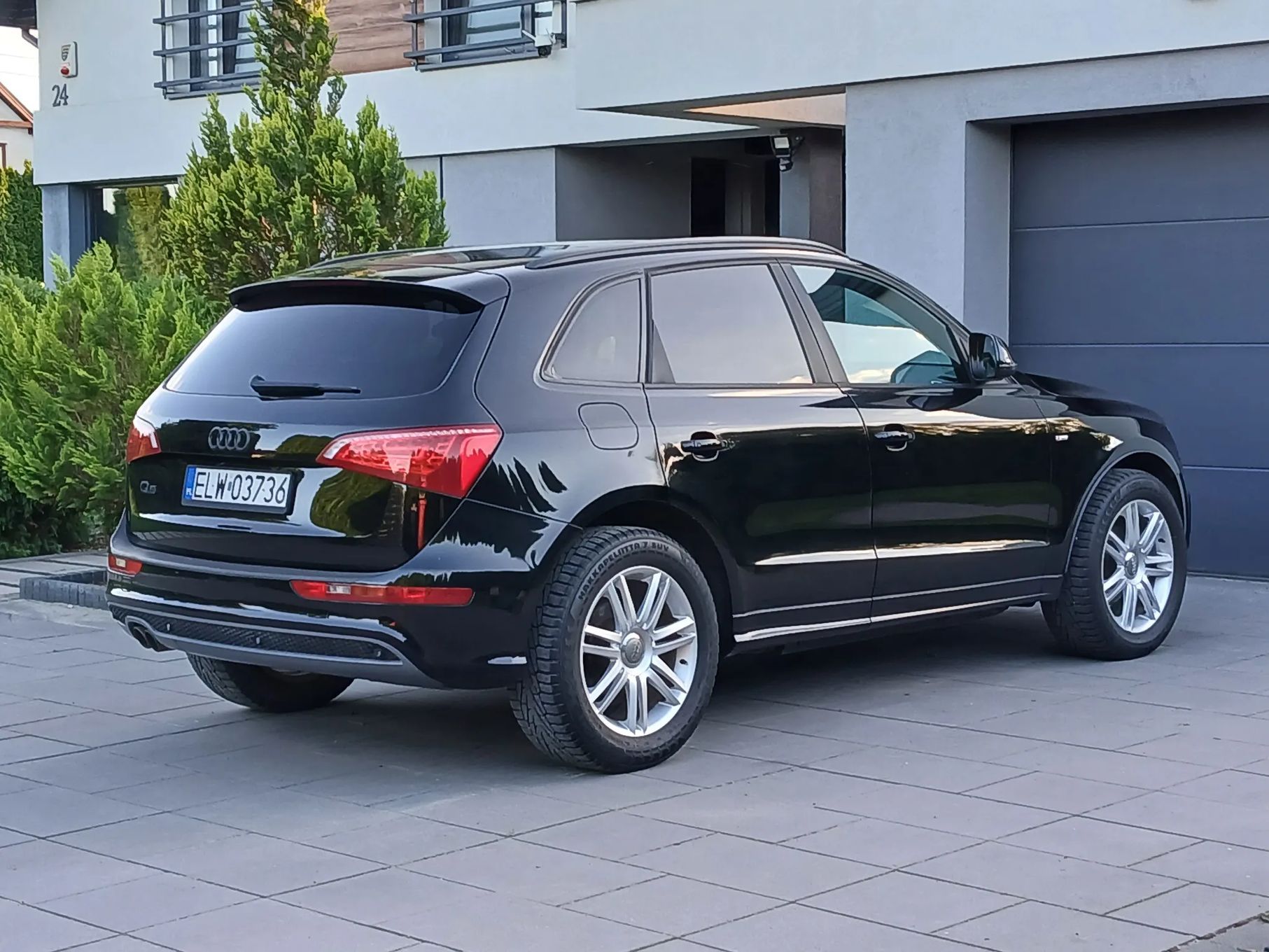 Audi Q5 170KM quattro S-line manual biksenony skóra czarny sufit HAK