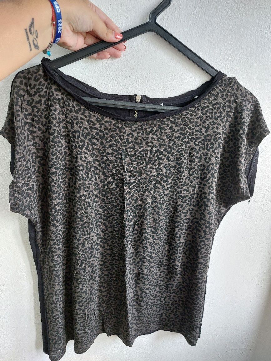 T shirt com padrão leopardo tamanho M