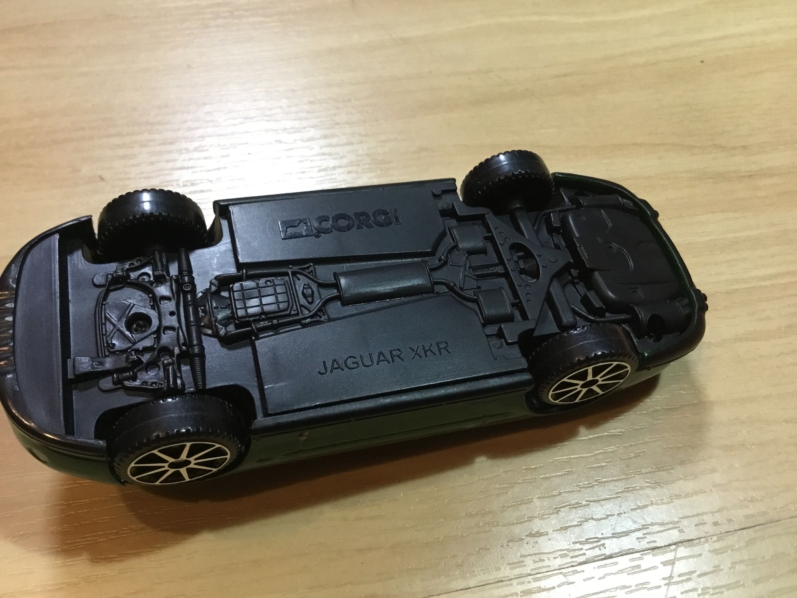 Miniatura da Corgi Jaguar Xkr coleção 007