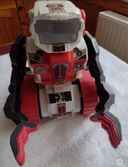Zabawka robot dla dziecka na dzień dziecka