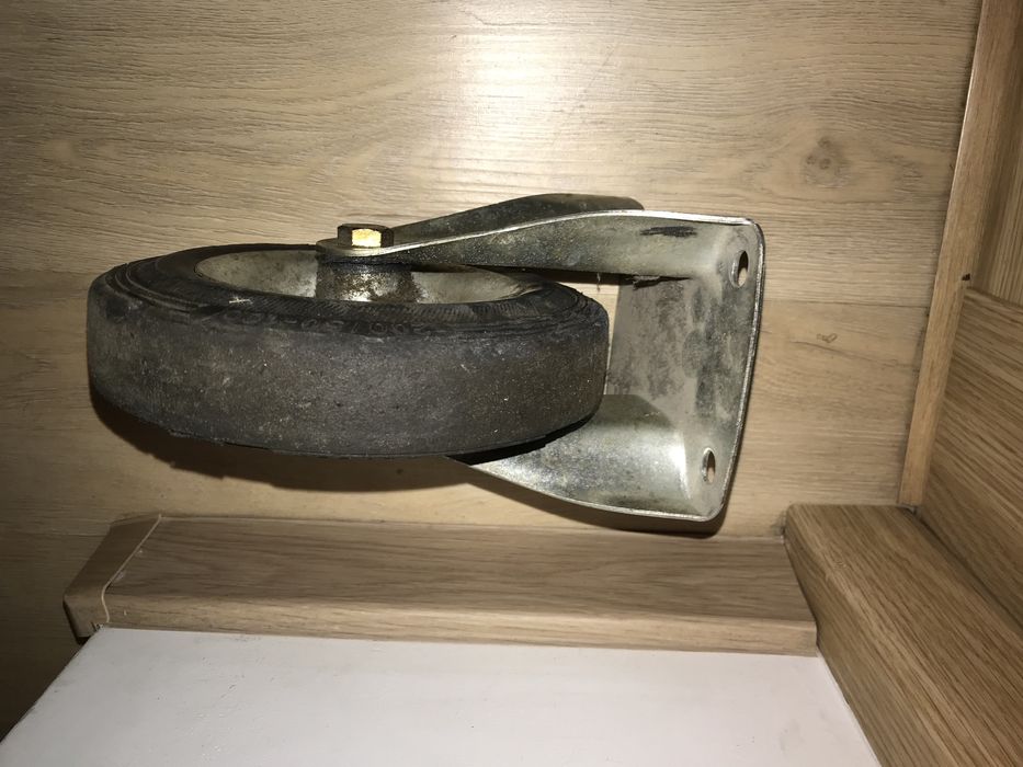 Kolko transootrowe 20 cm z uchwytem 24 cm