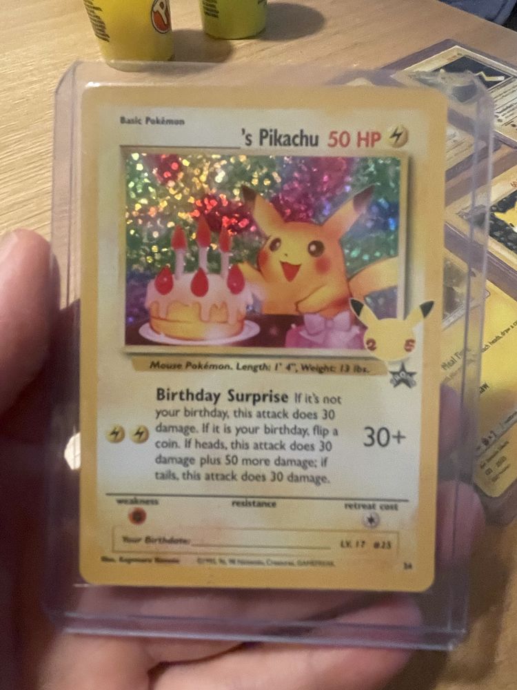 Pikachu - kolekcja kart