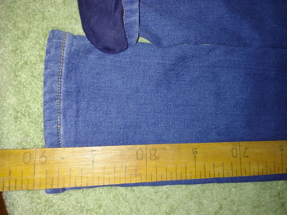 Джинсы утеплённые 140р. на девочку 9-11лет