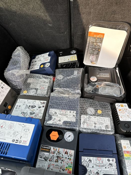 Продам оригінальний автокомпресор рено