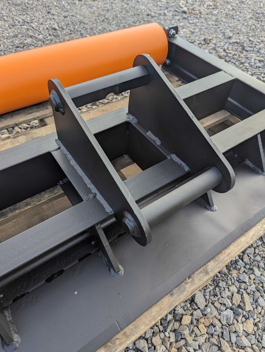 Niwelator 120 cm do minikoparki – Hardox 500, mocowania różne systemy