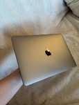 Macbook pro 13 m1 16/256 a2338 + hardshell moshi