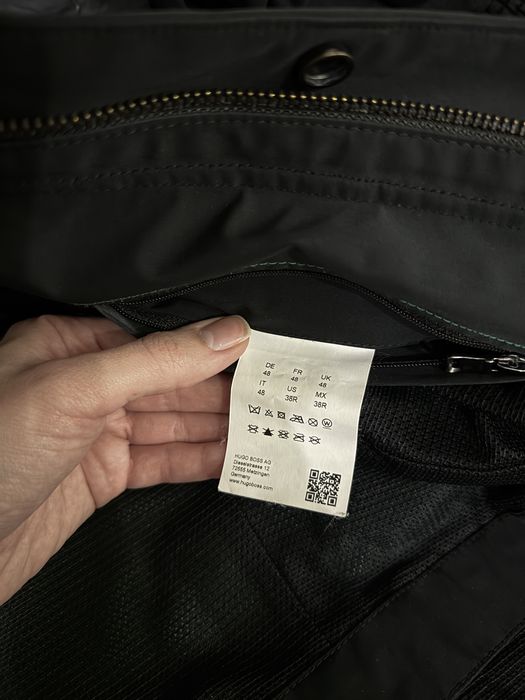 Чоловіча куртка hugo boss