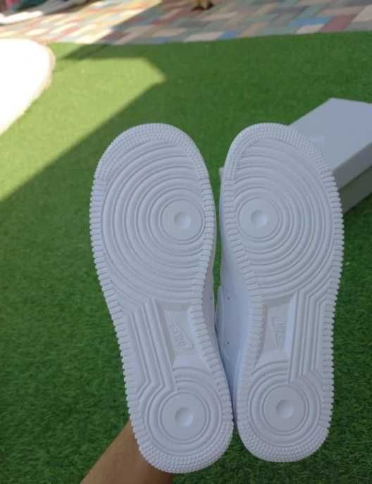 Nike Air Force 1 Low '07 White Gum Biegania / Rozmiar. 37.5