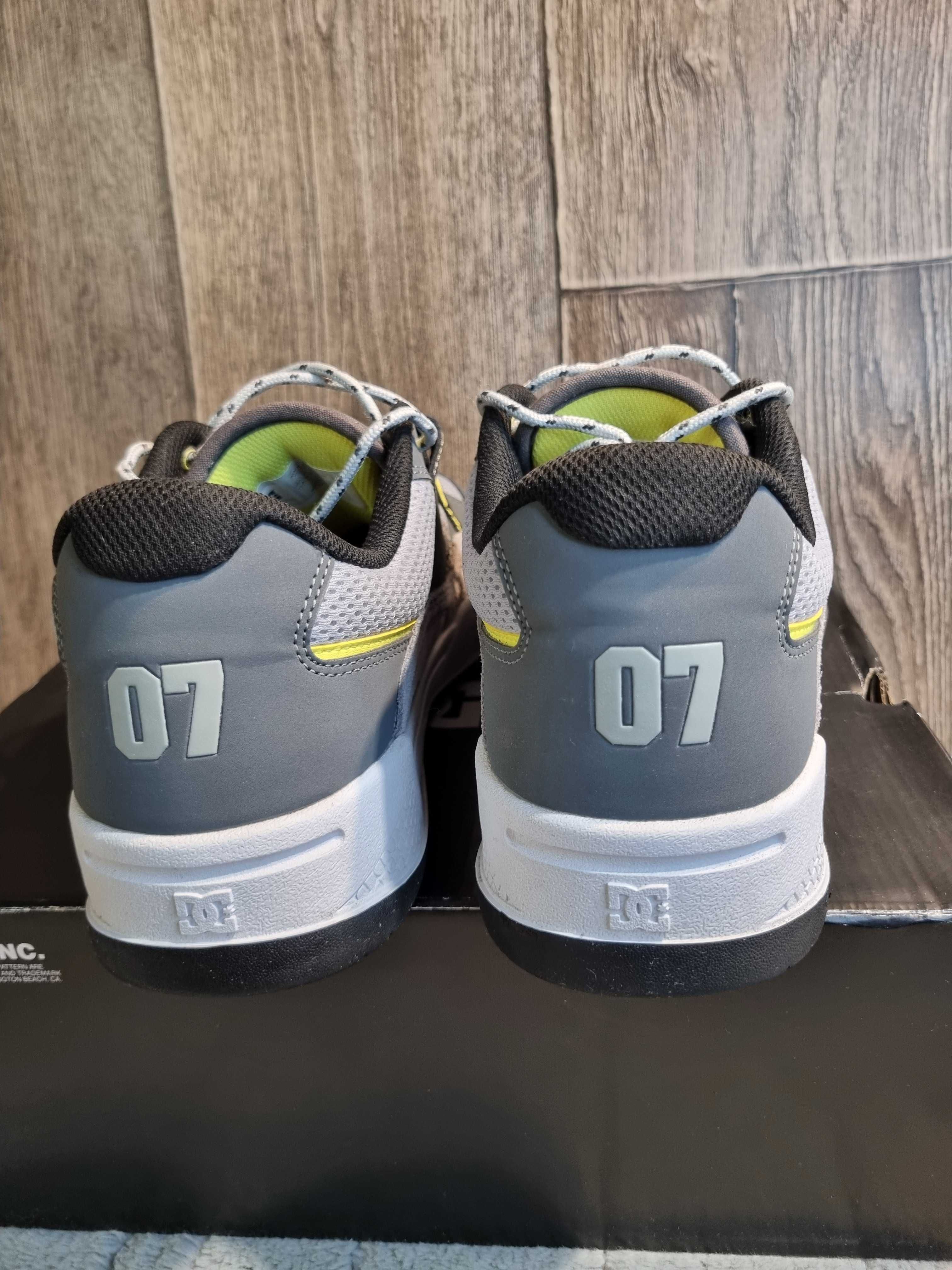Sneakersy DC Construct, 45