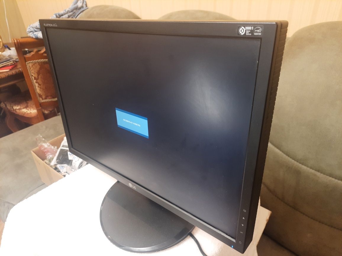 Монитор LG FLATRON L204WT-BF б/у.