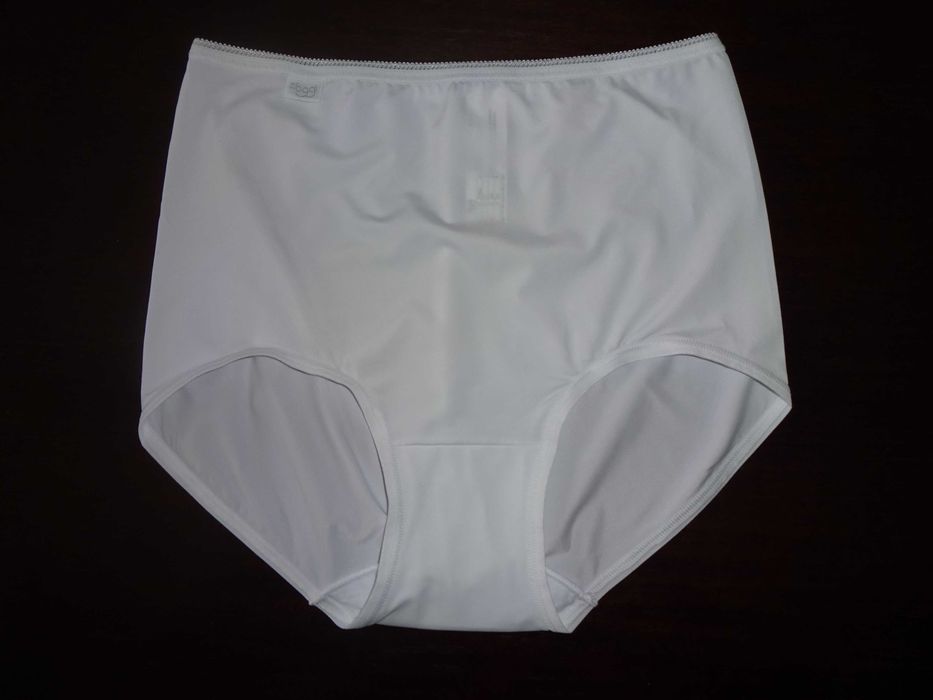 SLOGGI 24/7 Microfibre Maxi białe figi majtki EU 40