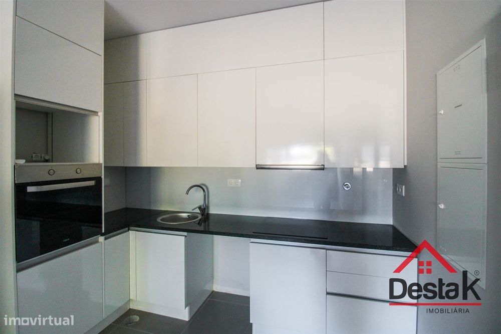 Apartamento T2 novo na Colina Verde