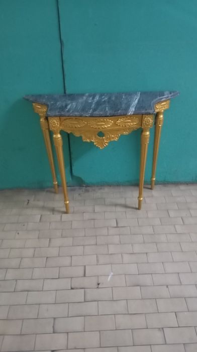 Credencia talha dourada