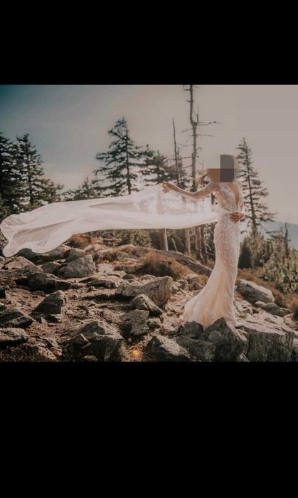 Suknia ślubna rybka projektu woná concept crystal design model Deli