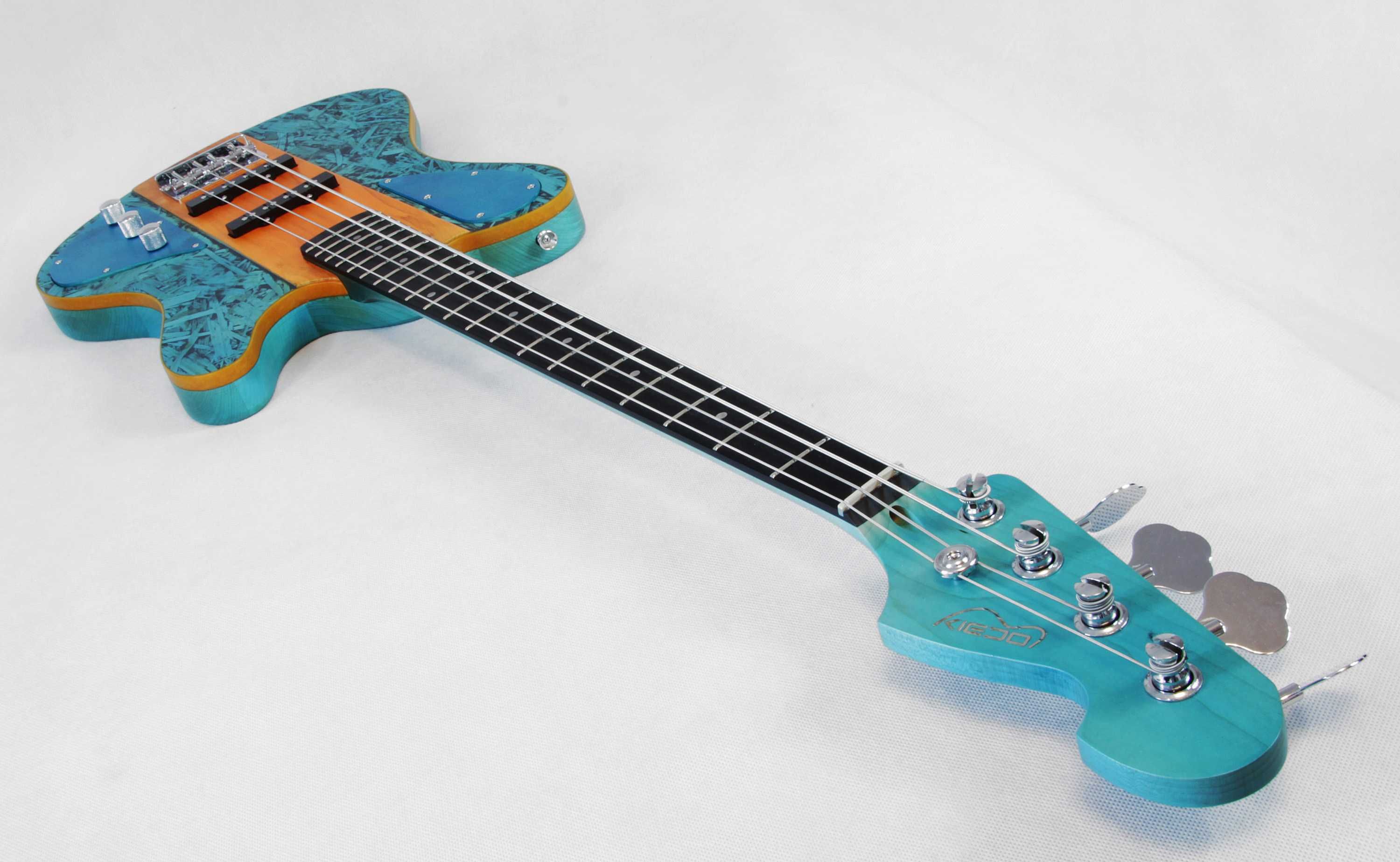 Gitara Basowa z topem z OSB - Paździoch !!!