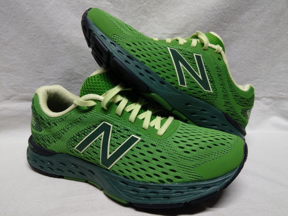 Buty New Balance 680 V6 rozm. 40,5 Unisex