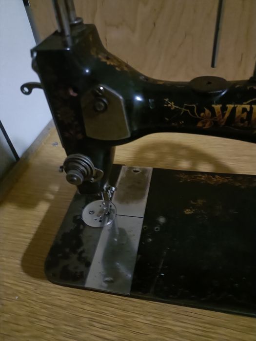 Maszyna do szycia VERITAS