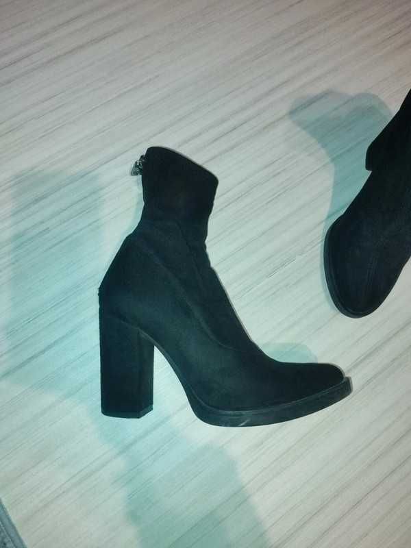 buty botki rozm. 37 firmy Kazar