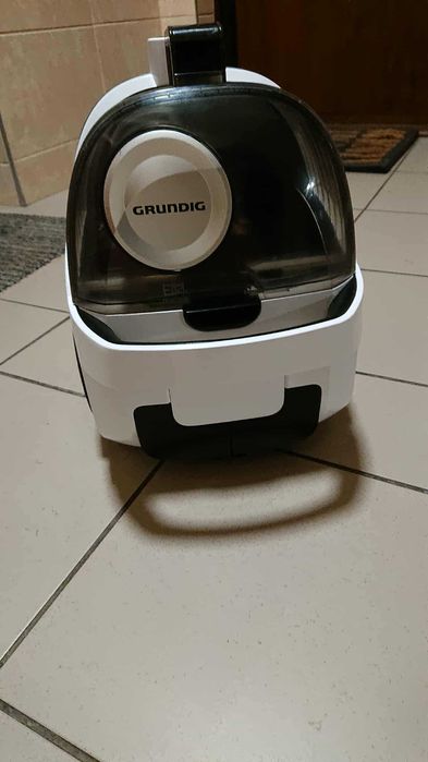 Odkurzacz Grundig -Bez workowy-2000 W