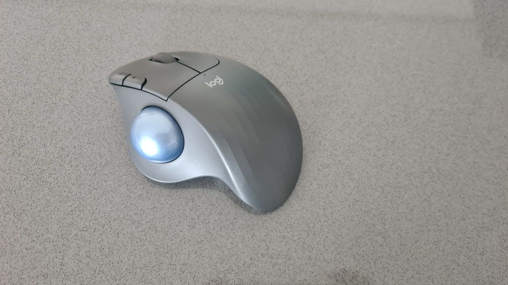 Мишка з трекболом Ergo M575 на гарантії