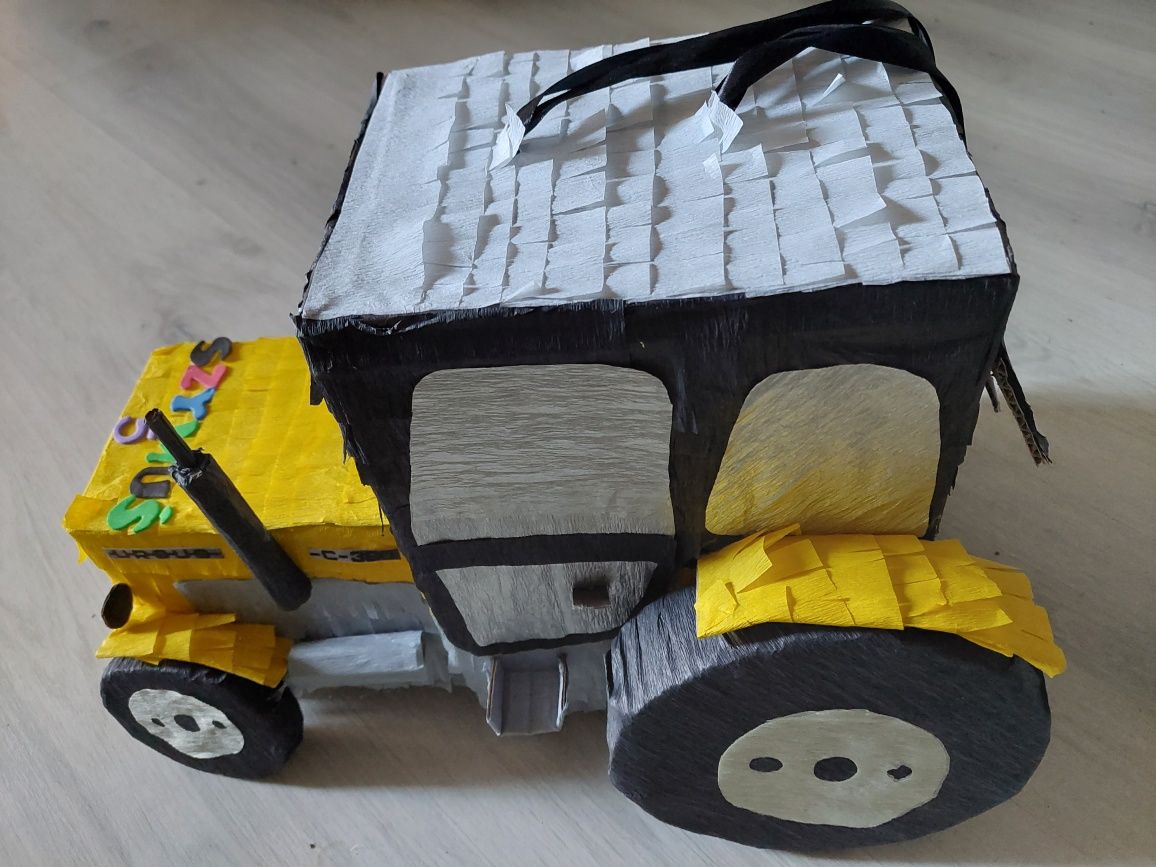 Piniata traktor ciągnik ursus żółty rolnik urodziny
