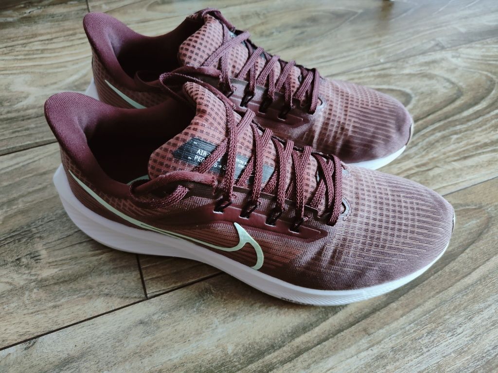 Nike Air Zoom Pegasus 39 rozmiar EUR44 / 28,5cm stan 9.5/10