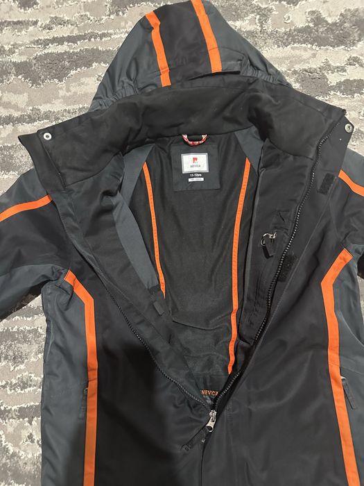 Продам лижну куртку для хлопчика