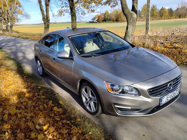 Volvo S60 II T5 2015 PLATINIUM ECO+