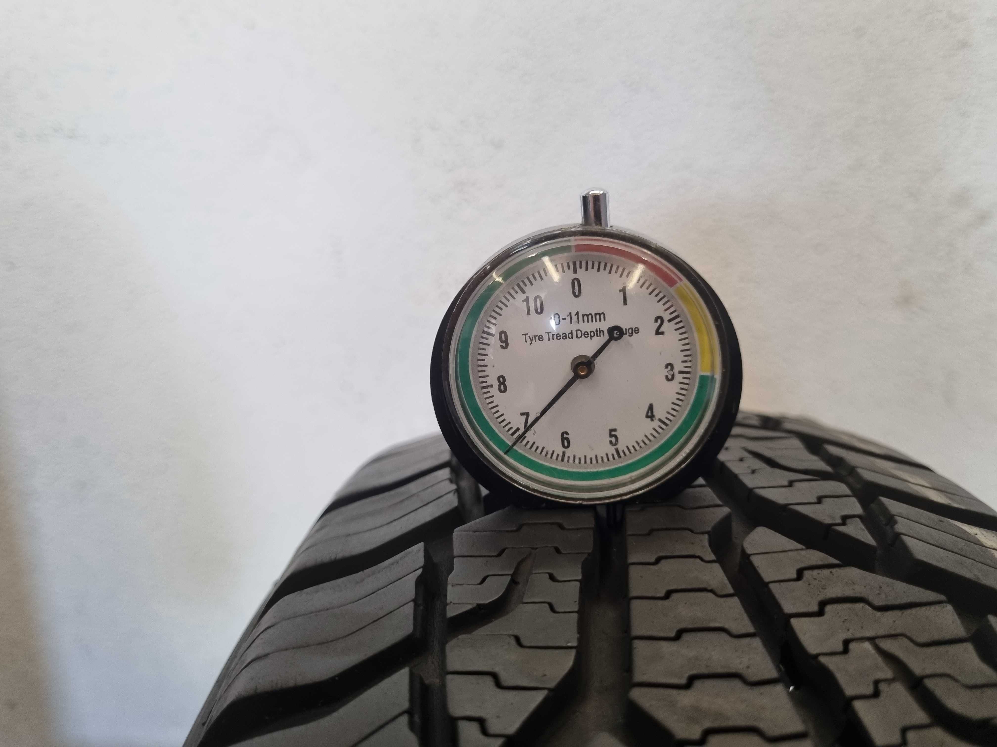 175/65/14 82T Uniroyal AllseasonExpert 2 D.4520