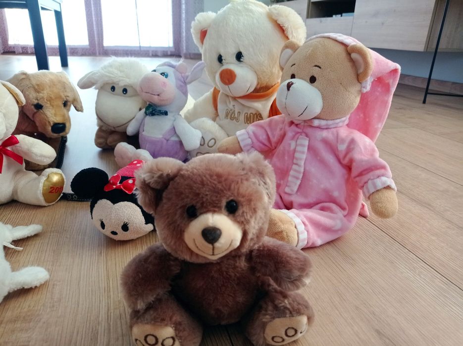 Zestaw dużych i średnich pluszaków. Duże maskotki  ze sklepu Smyk