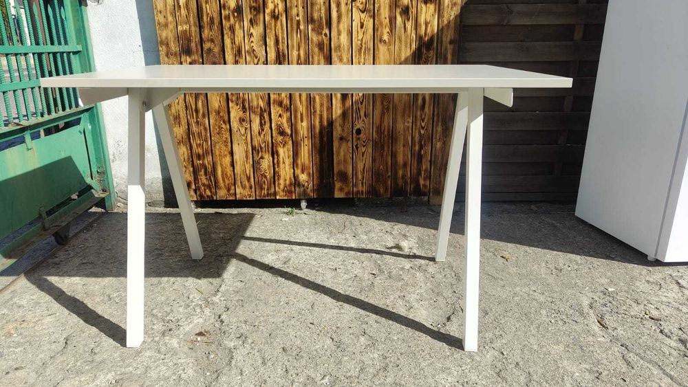 Biurko IKEA Trotten 120x70 blat beżowy Dostępne 7 sztuk