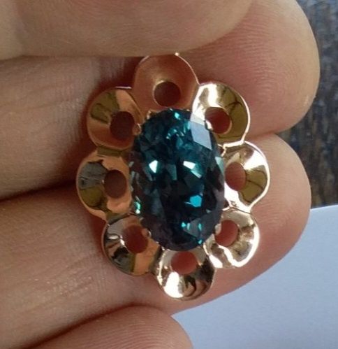 Золотой кулон ссср с александритом